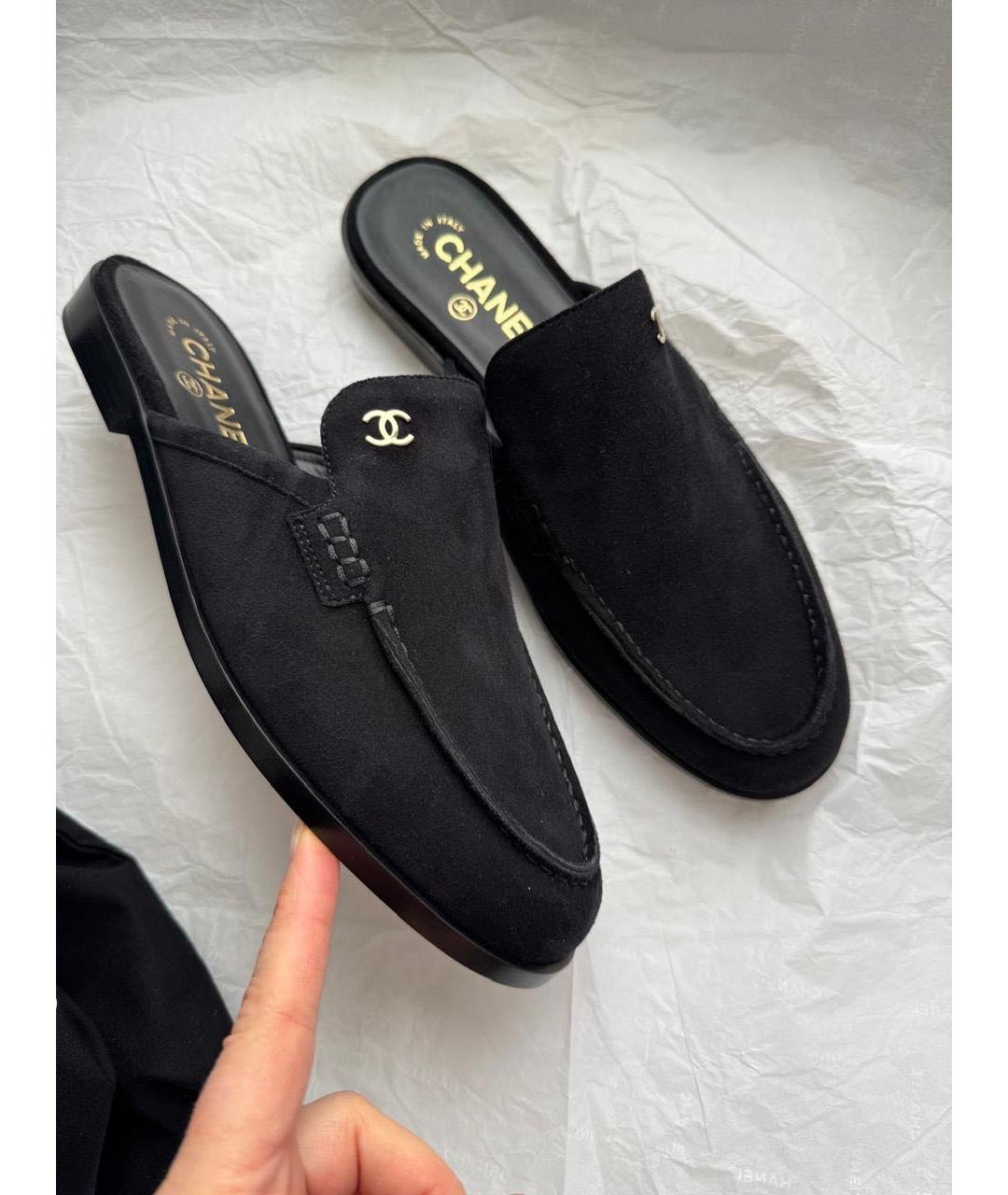 CHANEL Черные замшевые мюли, фото 8