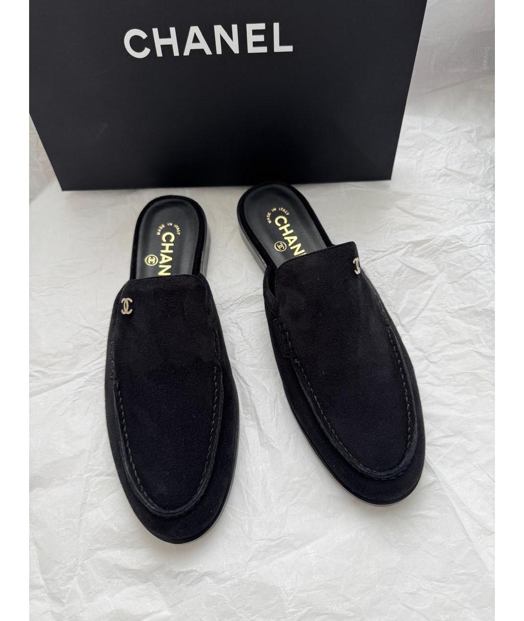 CHANEL Черные замшевые мюли, фото 2
