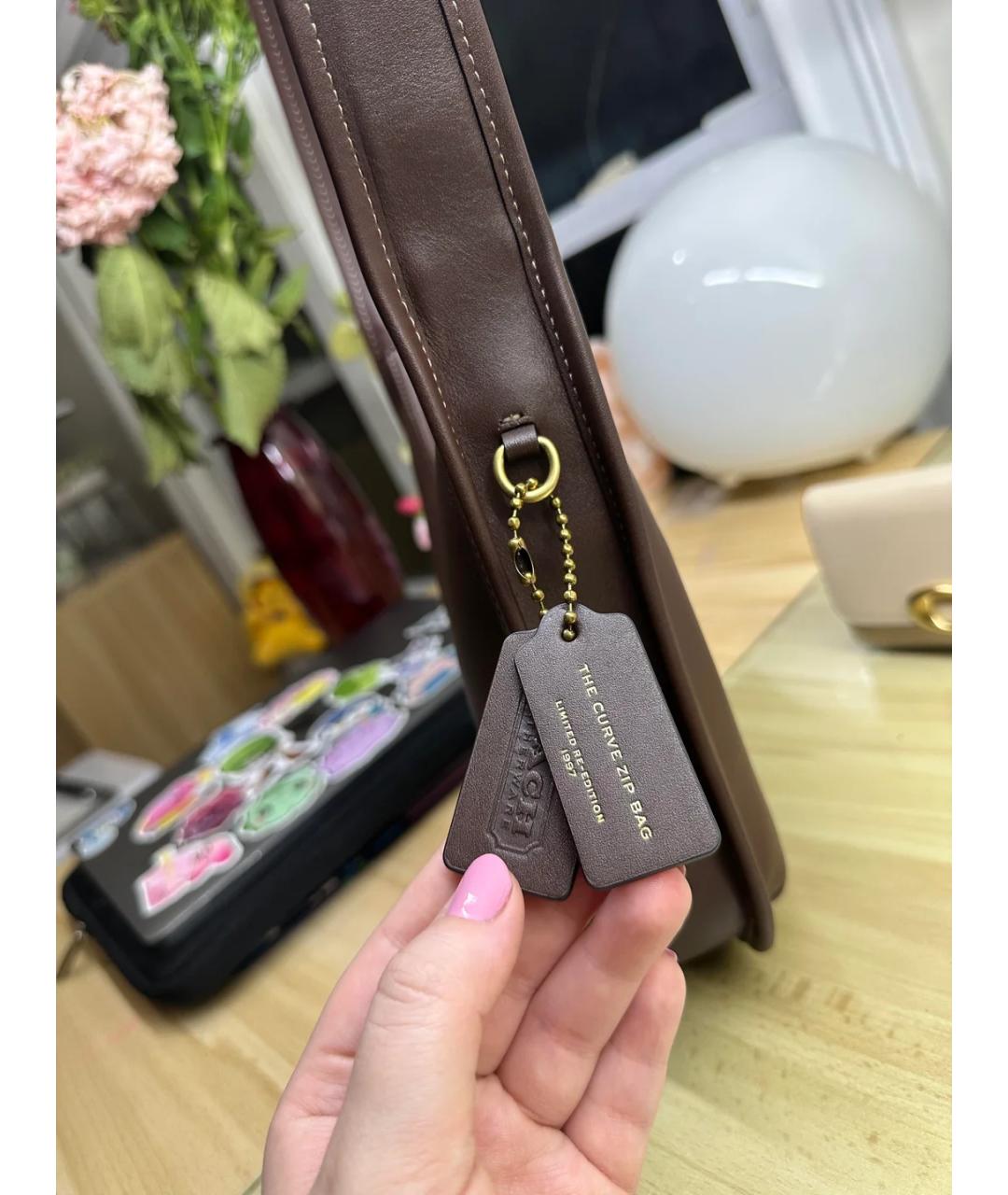 COACH Коричневая кожаная сумка через плечо, фото 6