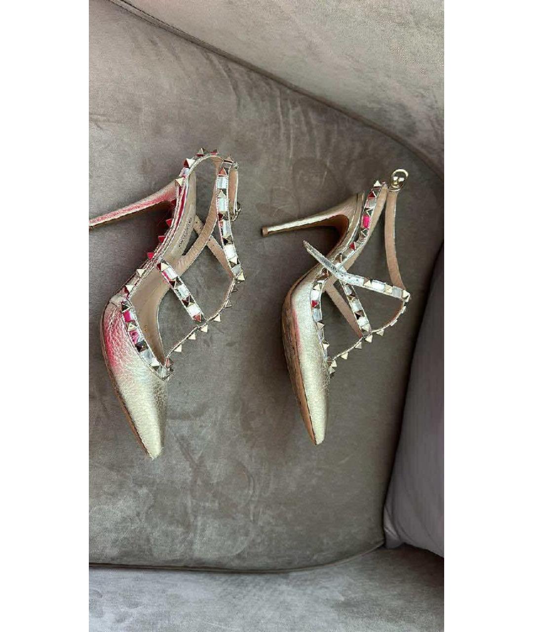 VALENTINO Золотые кожаные туфли, фото 2