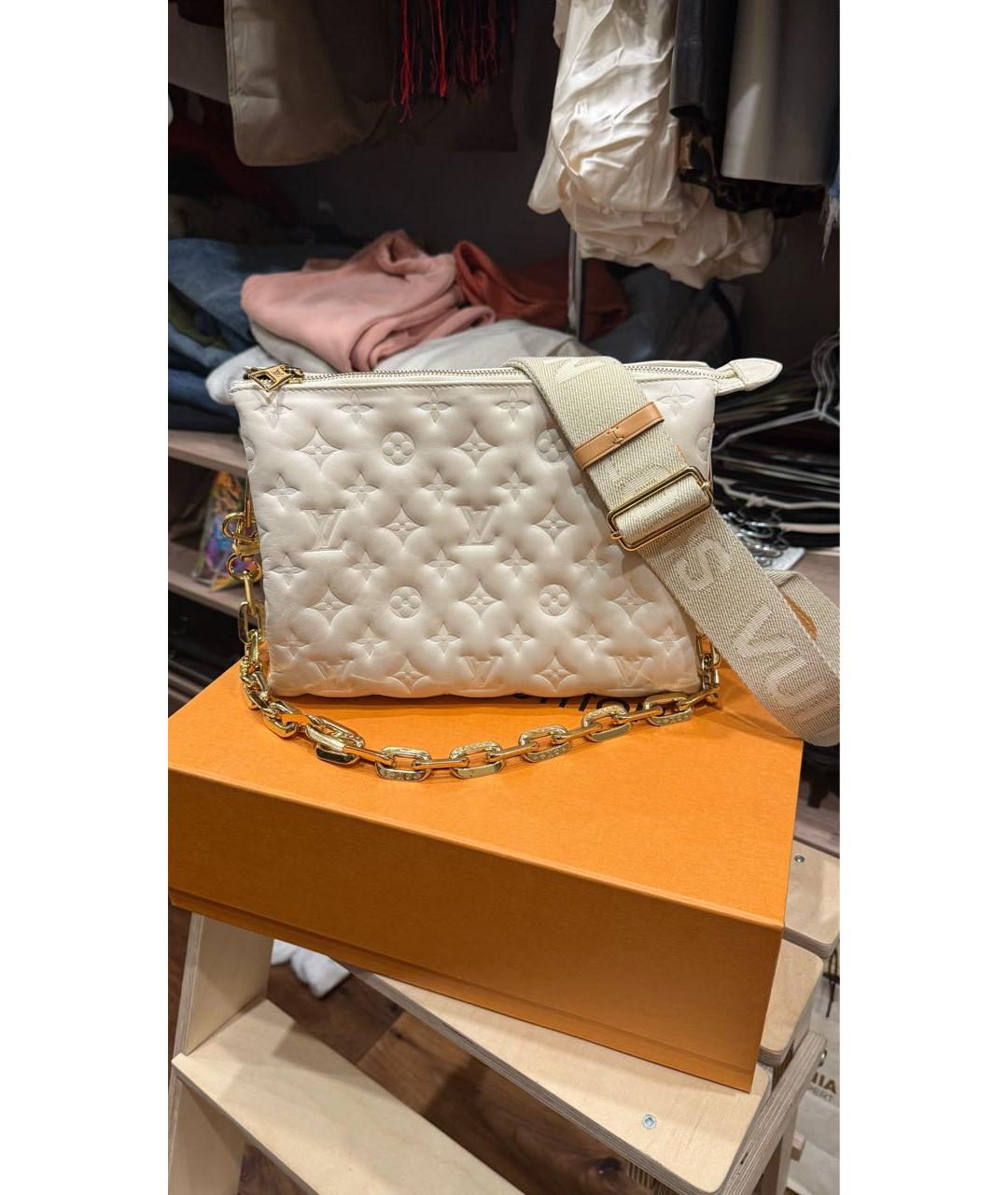 LOUIS VUITTON Белая кожаная сумка через плечо, фото 2