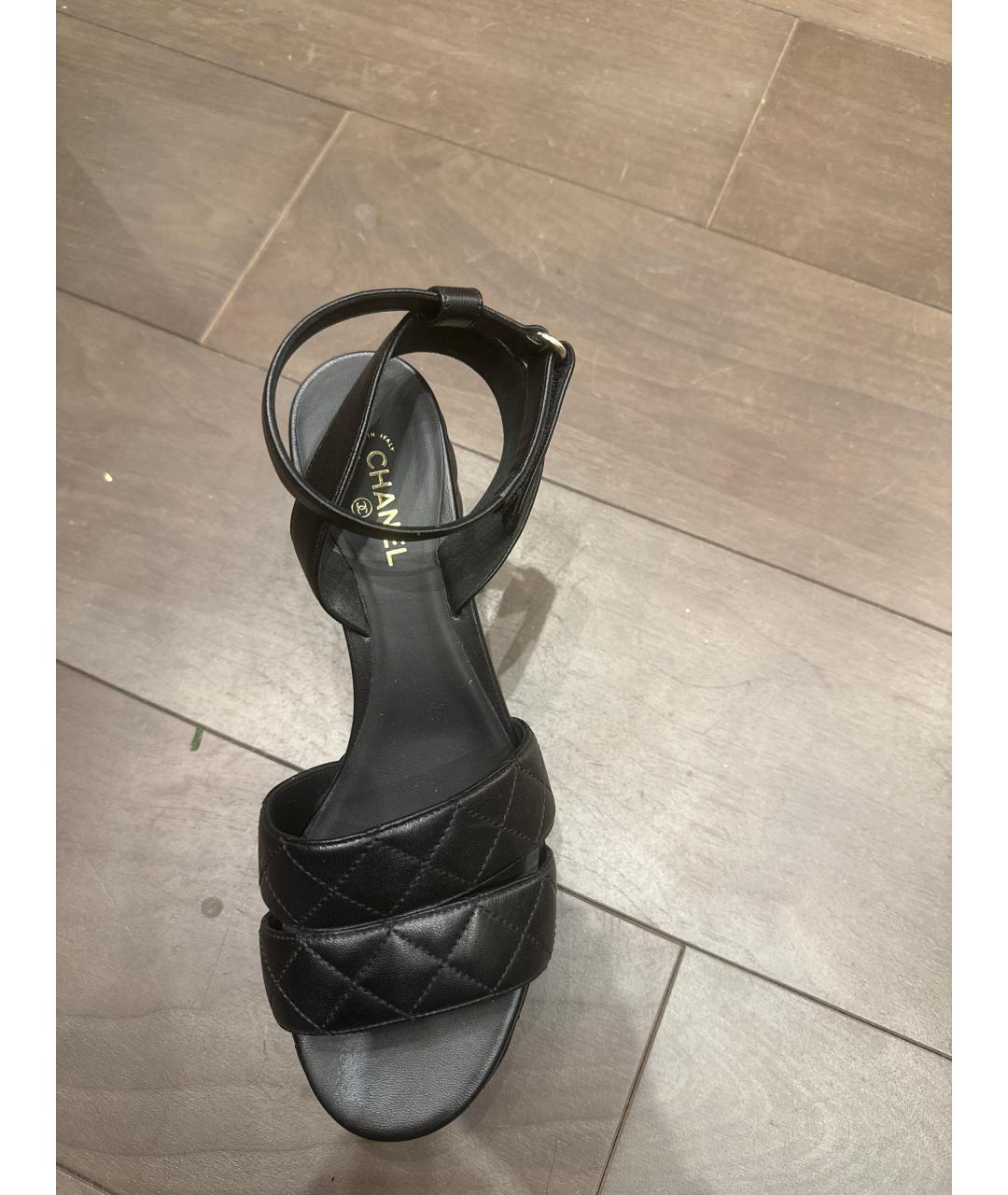 CHANEL Черные кожаные босоножки, фото 3