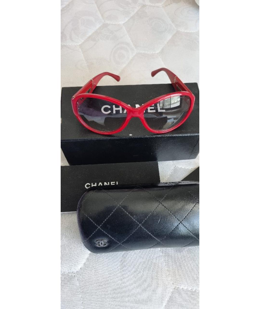 CHANEL Красные пластиковые солнцезащитные очки, фото 7