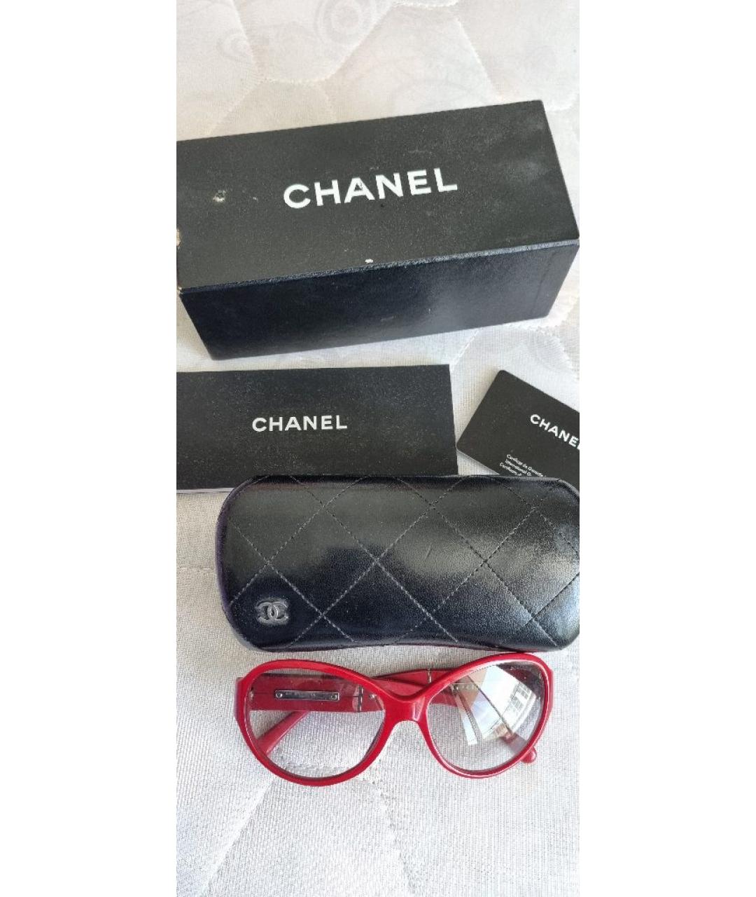 CHANEL Красные пластиковые солнцезащитные очки, фото 4