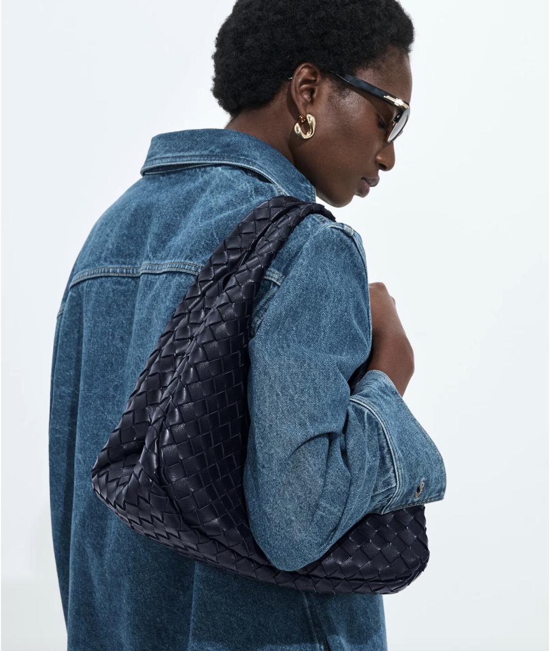 BOTTEGA VENETA Темно-синяя кожаная сумка тоут, фото 4