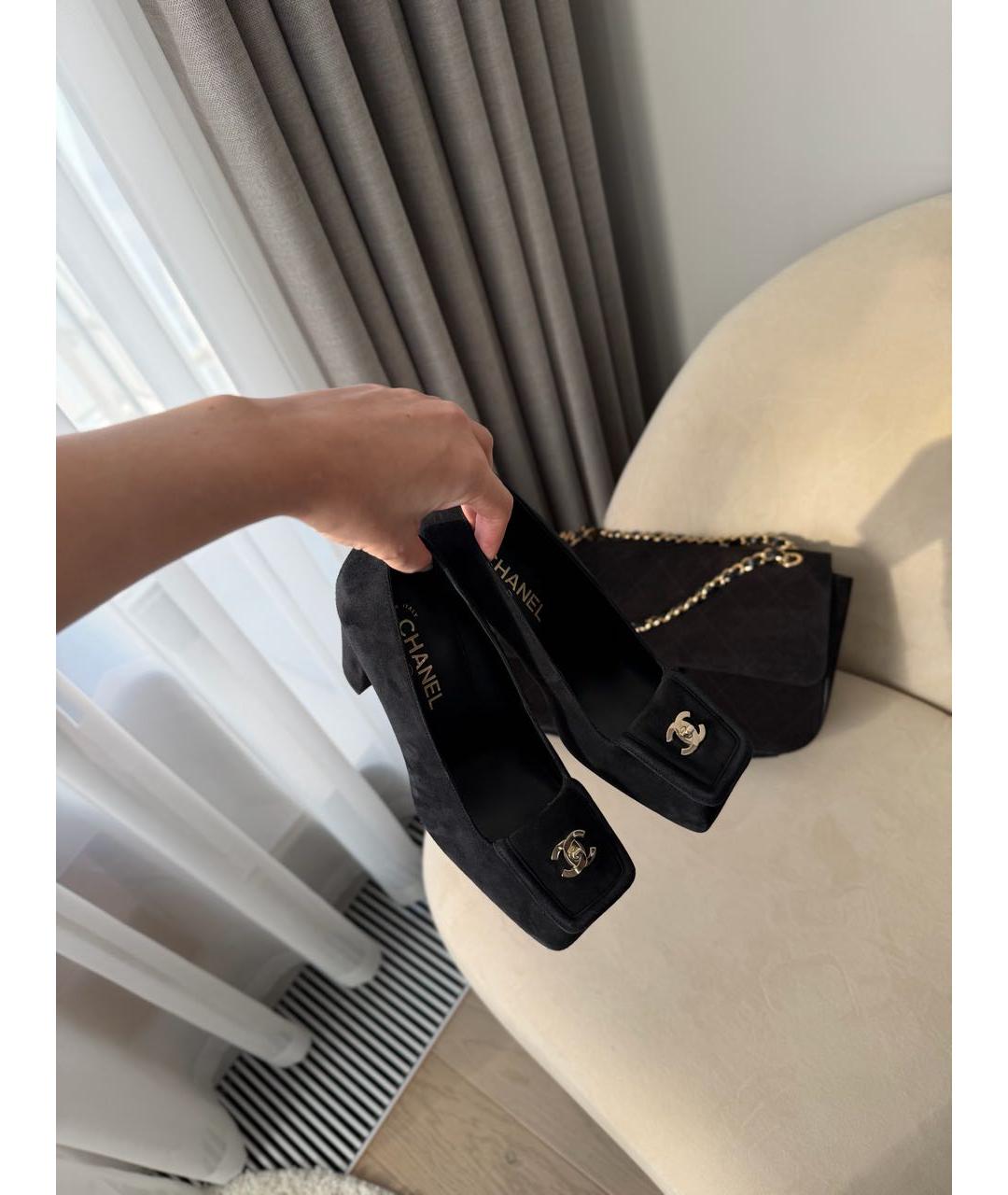 CHANEL Черные замшевые туфли, фото 4