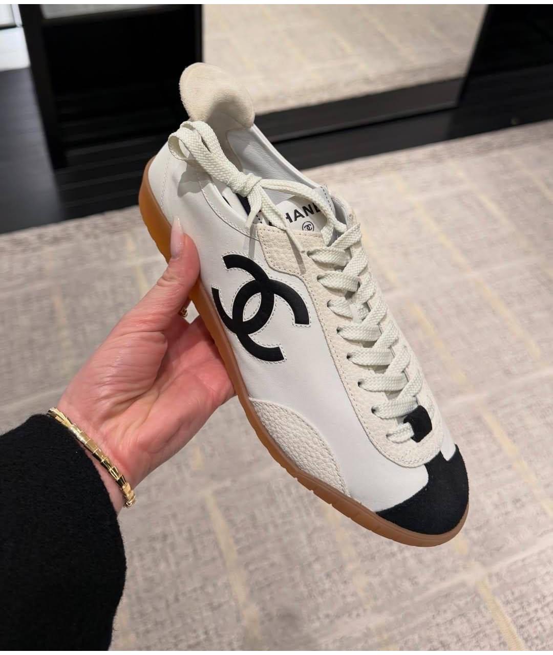 CHANEL Белые кожаные кеды, фото 2