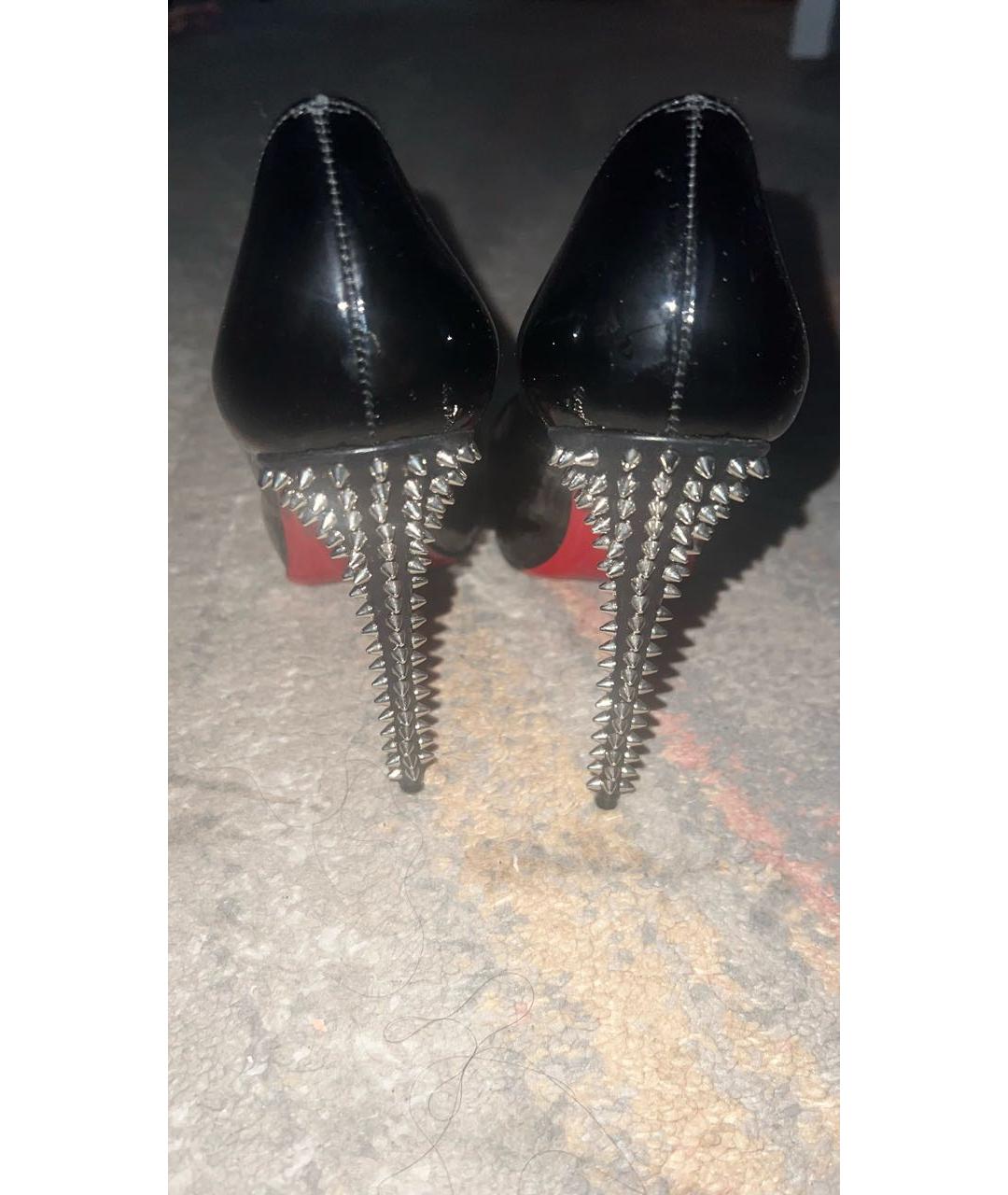 CHRISTIAN LOUBOUTIN Черные туфли из лакированной кожи, фото 4