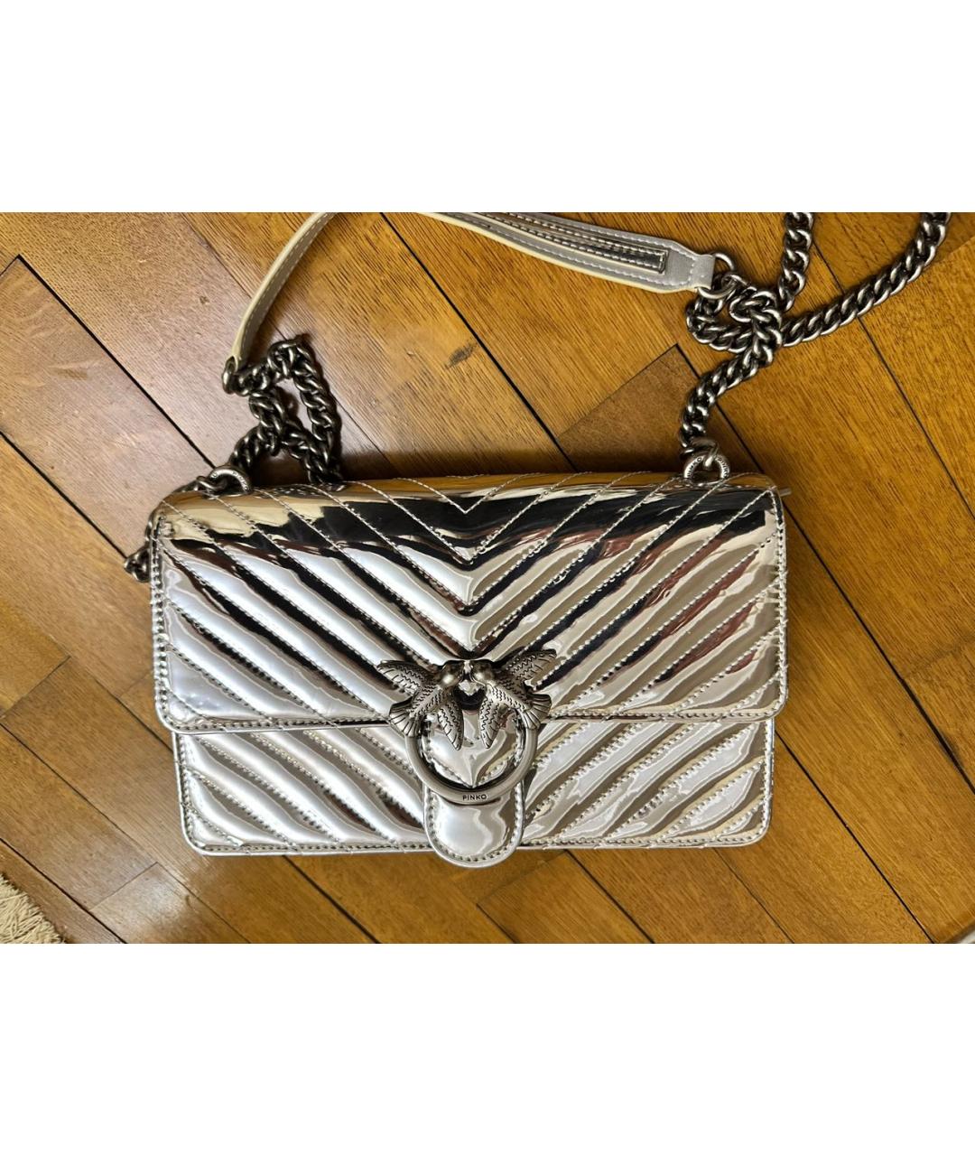 PINKO Серебряная сумка через плечо из лакированной кожи, фото 5