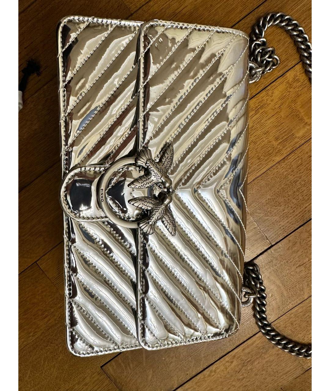 PINKO Серебряная сумка через плечо из лакированной кожи, фото 9