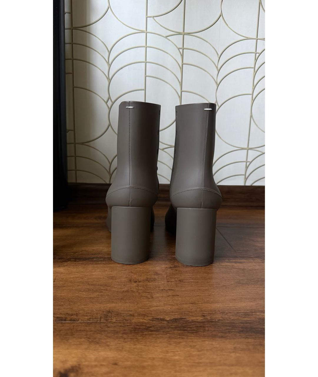 MAISON MARGIELA Антрацитовые резиновые ботильоны, фото 4