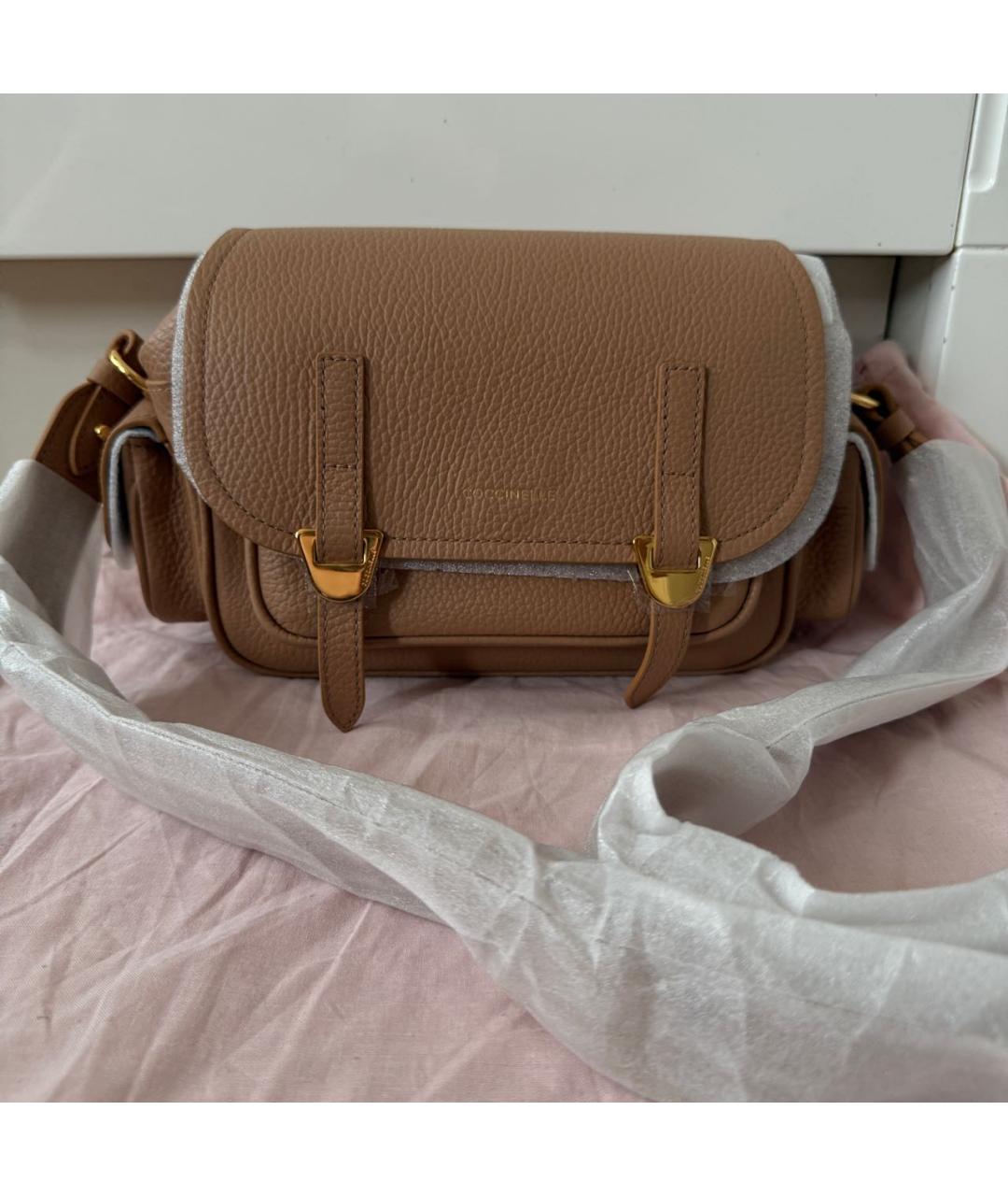 COCCINELLE Бежевая кожаная сумка через плечо, фото 8