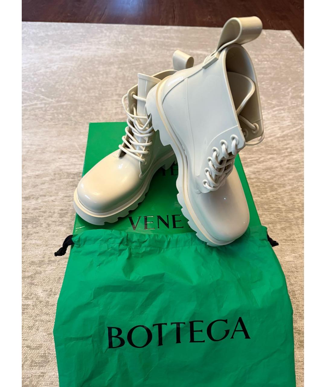 BOTTEGA VENETA Бежевые резиновые ботинки, фото 4