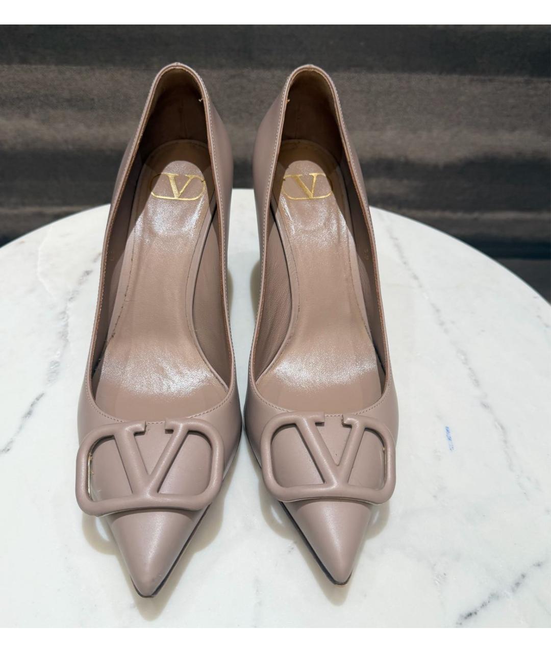 VALENTINO Бежевые кожаные туфли, фото 2