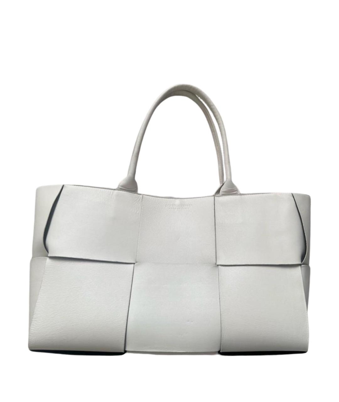 BOTTEGA VENETA Белая кожаная сумка тоут, фото 1