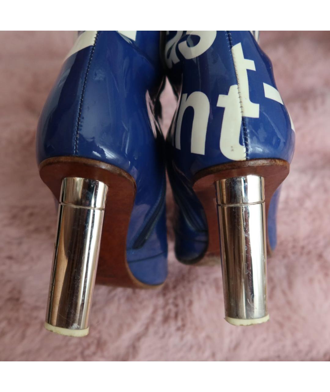 VETEMENTS Синие ботильоны из лакированной кожи, фото 3