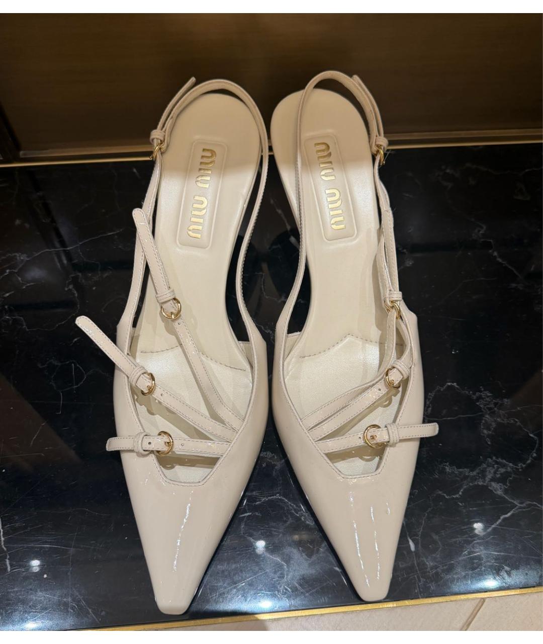 MIU MIU Белые туфли из лакированной кожи, фото 2