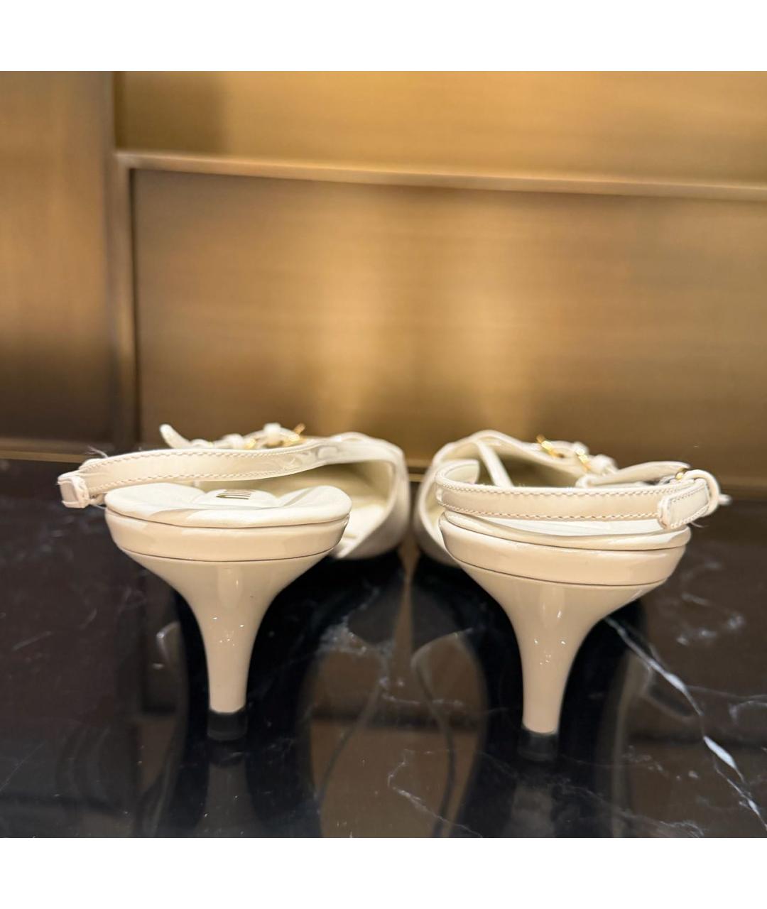 MIU MIU Белые туфли из лакированной кожи, фото 4