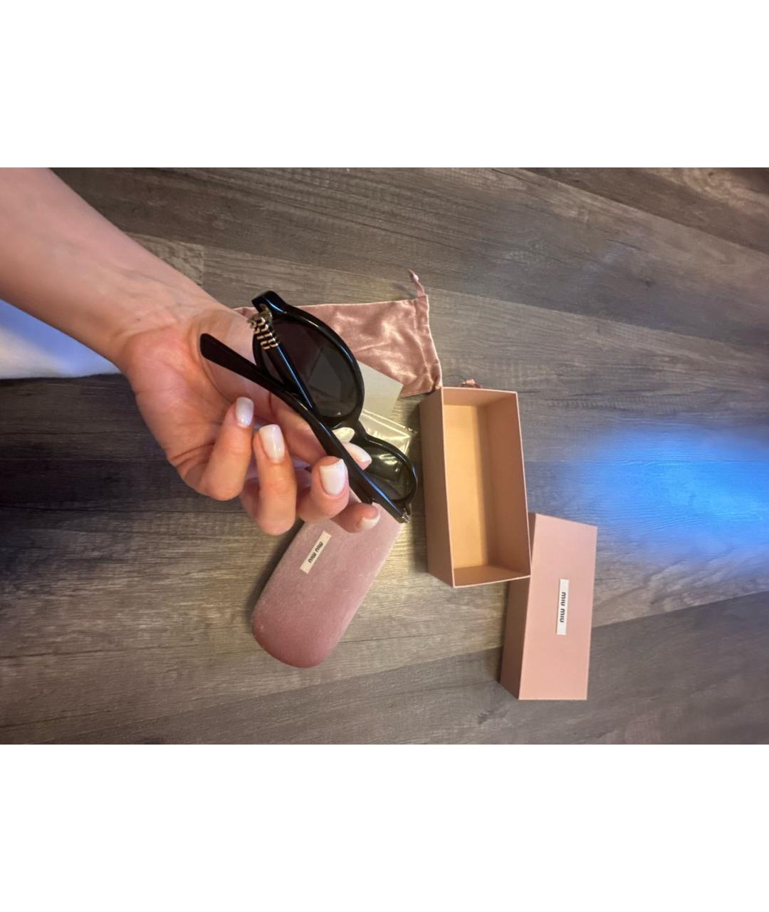 MIU MIU Черные пластиковые солнцезащитные очки, фото 5