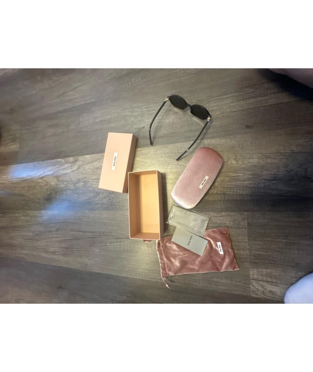 MIU MIU Черные пластиковые солнцезащитные очки, фото 4