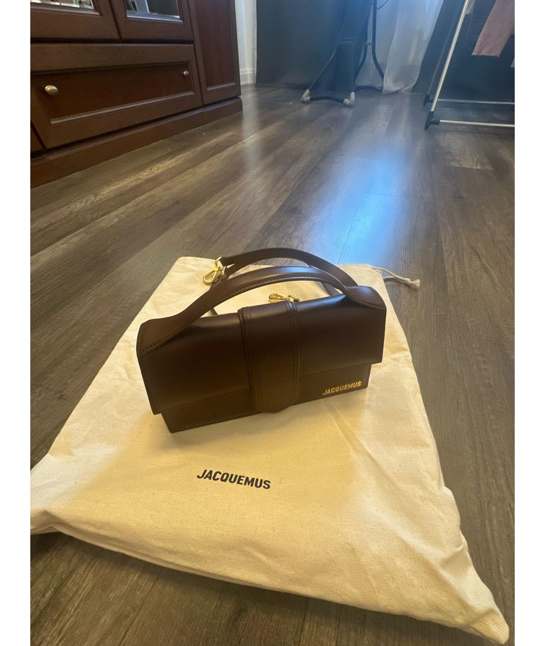 JACQUEMUS Коричневая кожаная сумка с короткими ручками, фото 2