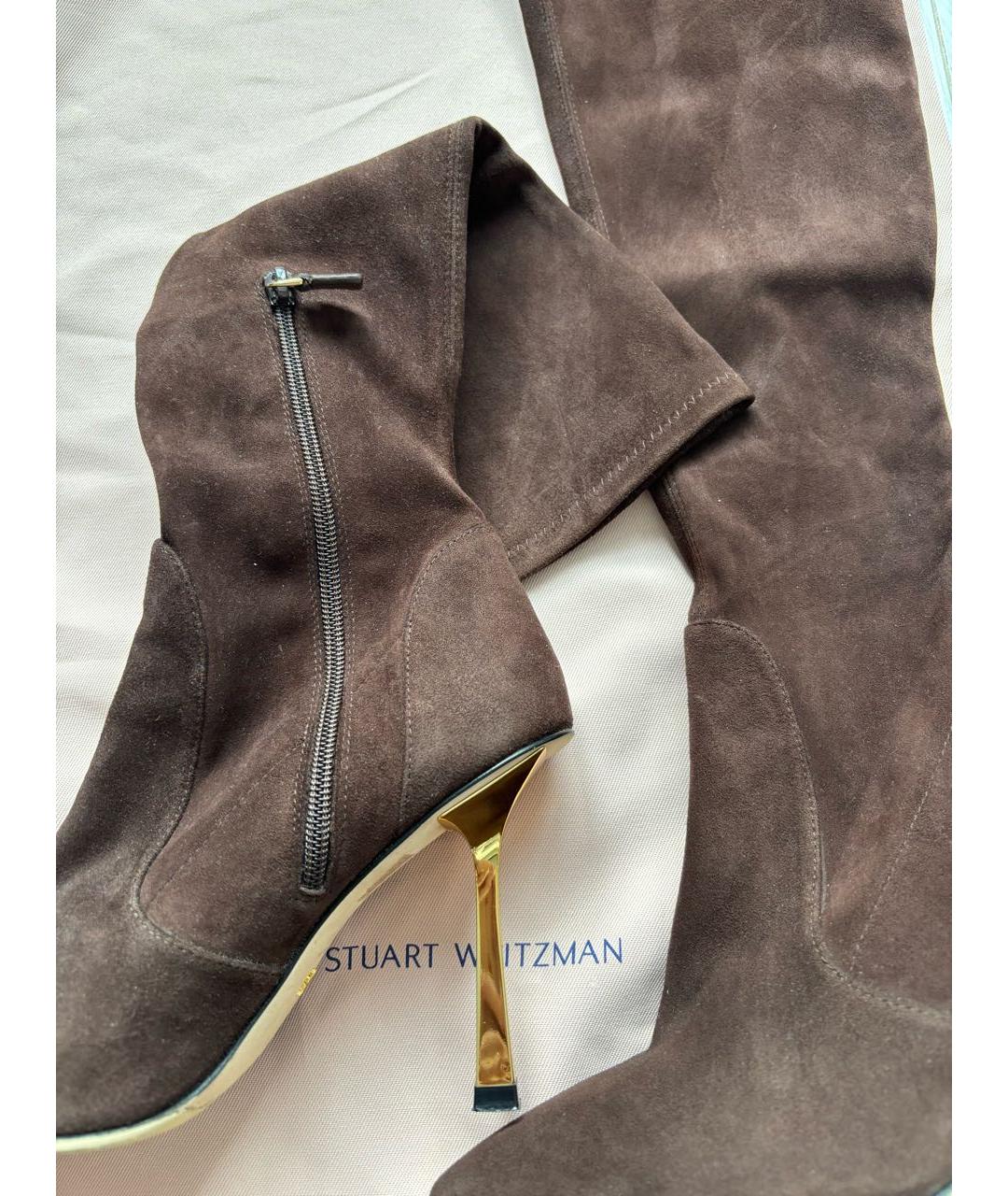 STUART WEITZMAN Коричневые замшевые ботфорты, фото 4