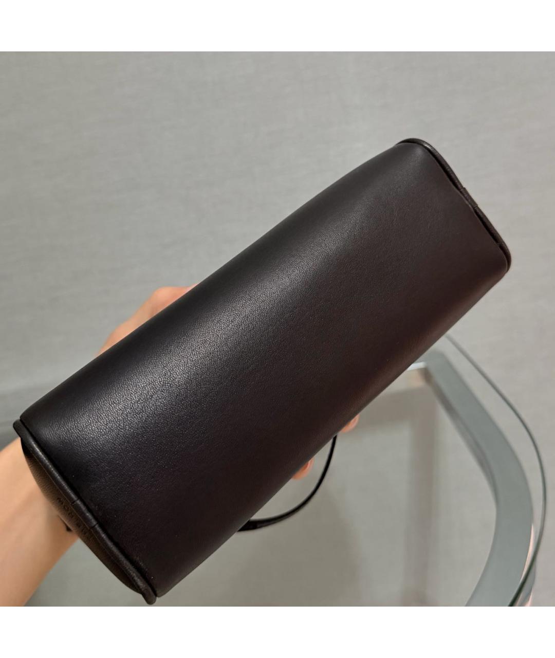 THE ROW Коричневая кожаная сумка с короткими ручками, фото 4