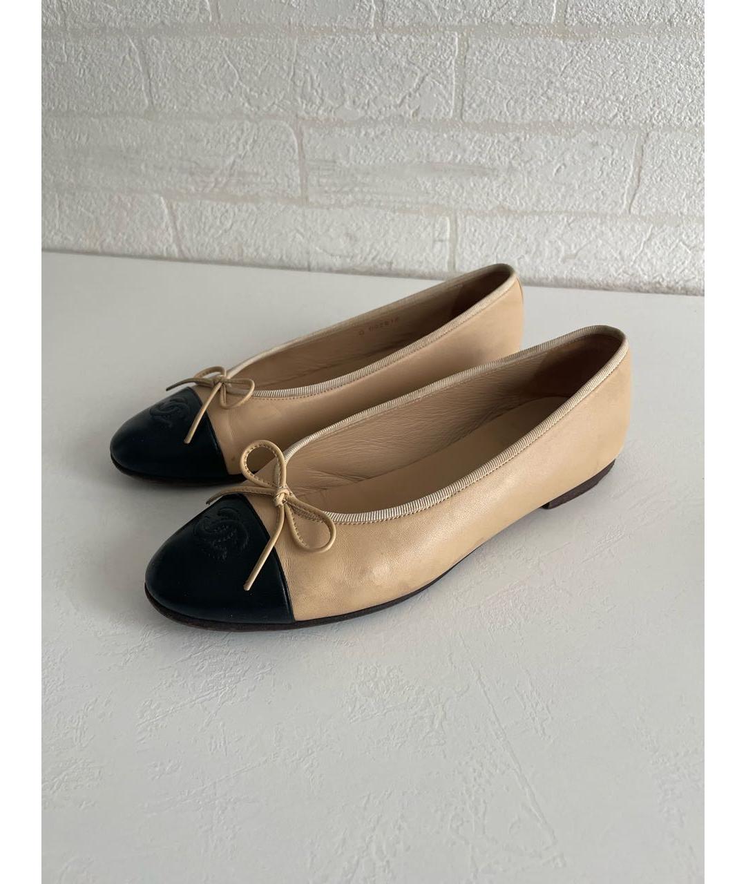 CHANEL Бежевые кожаные балетки, фото 6