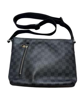 LOUIS VUITTON Сумка на плечо