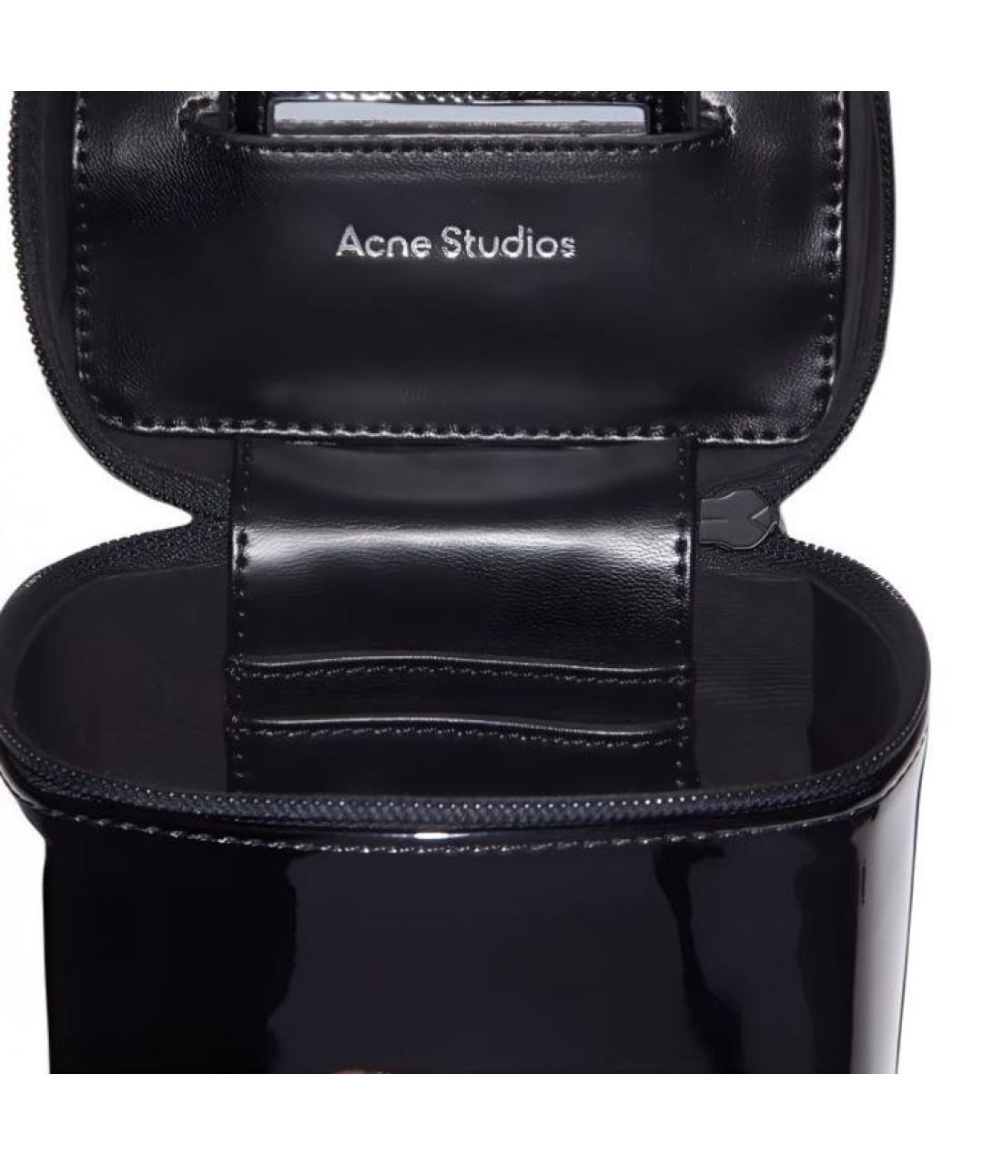 ACNE STUDIOS Черная сумка с короткими ручками из лакированной кожи, фото 3