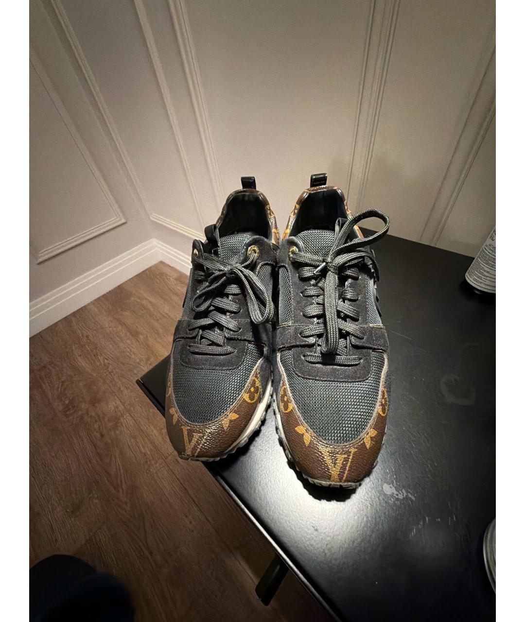 LOUIS VUITTON Черные замшевые кроссовки, фото 2