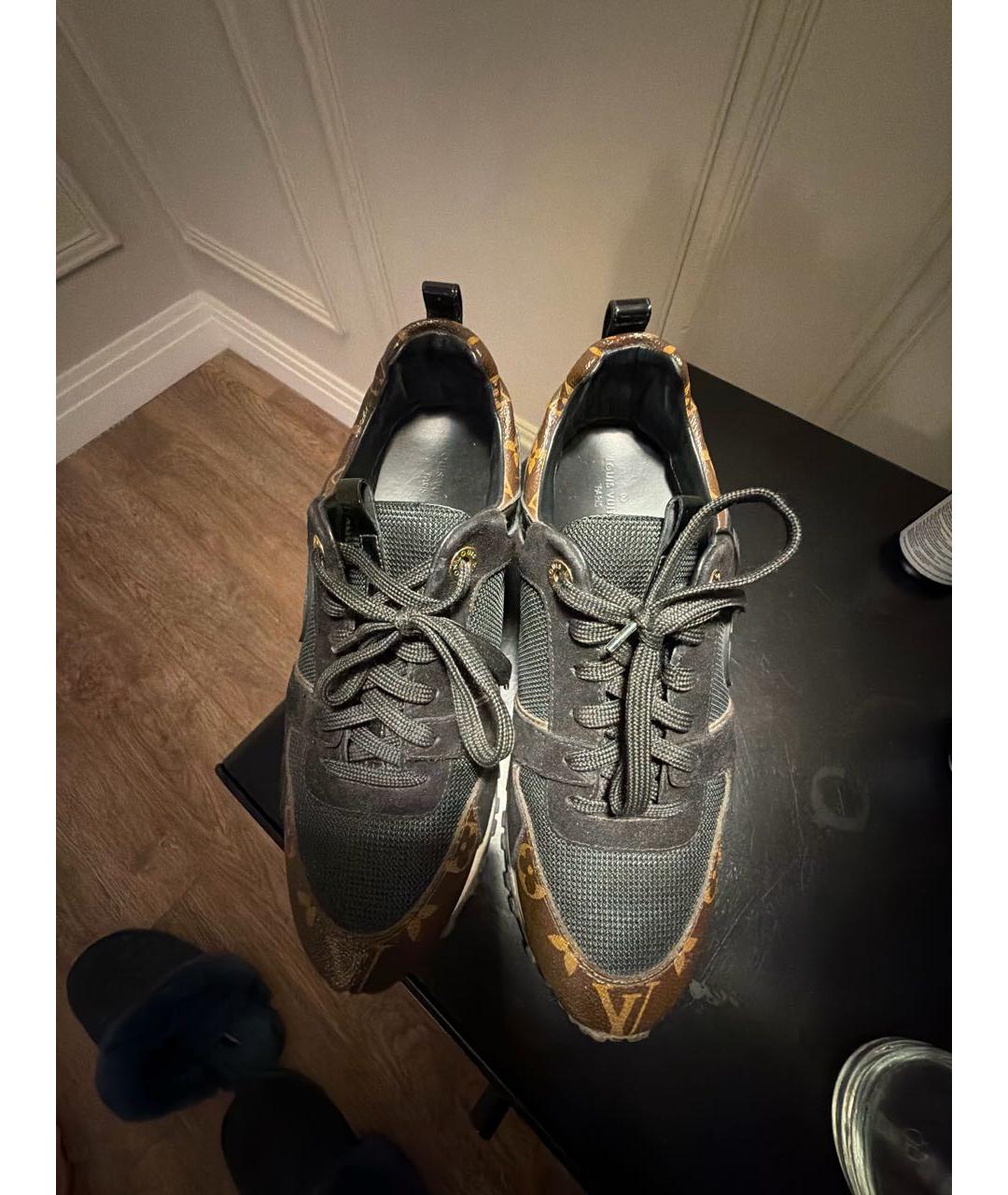 LOUIS VUITTON Черные замшевые кроссовки, фото 3