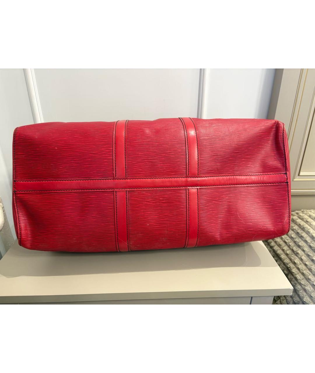 LOUIS VUITTON Красная кожаная дорожная/спортивная сумка, фото 3