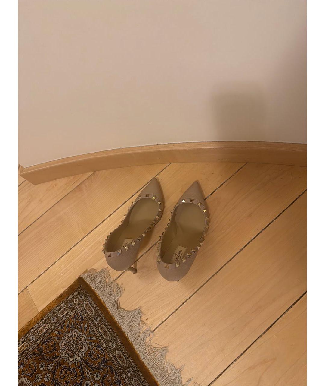 VALENTINO Бежевые кожаные туфли, фото 3