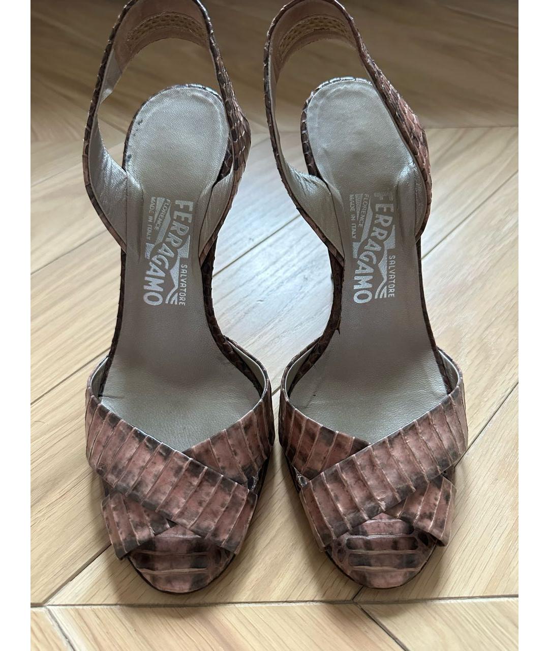 FERRAGAMO Розовые кожаные босоножки, фото 2