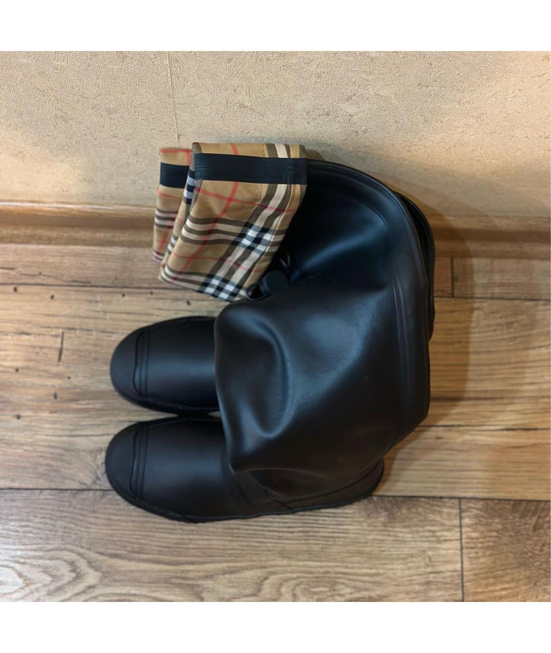 BURBERRY Черные резиновые ботфорты, фото 3