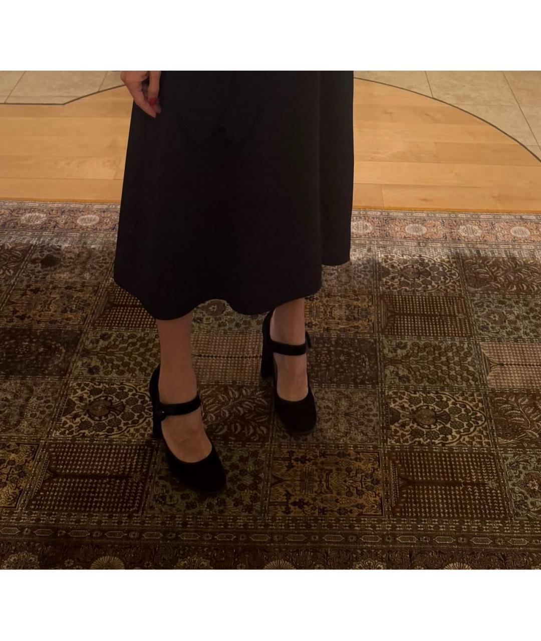 GIANVITO ROSSI Темно-синие бархатные туфли, фото 5