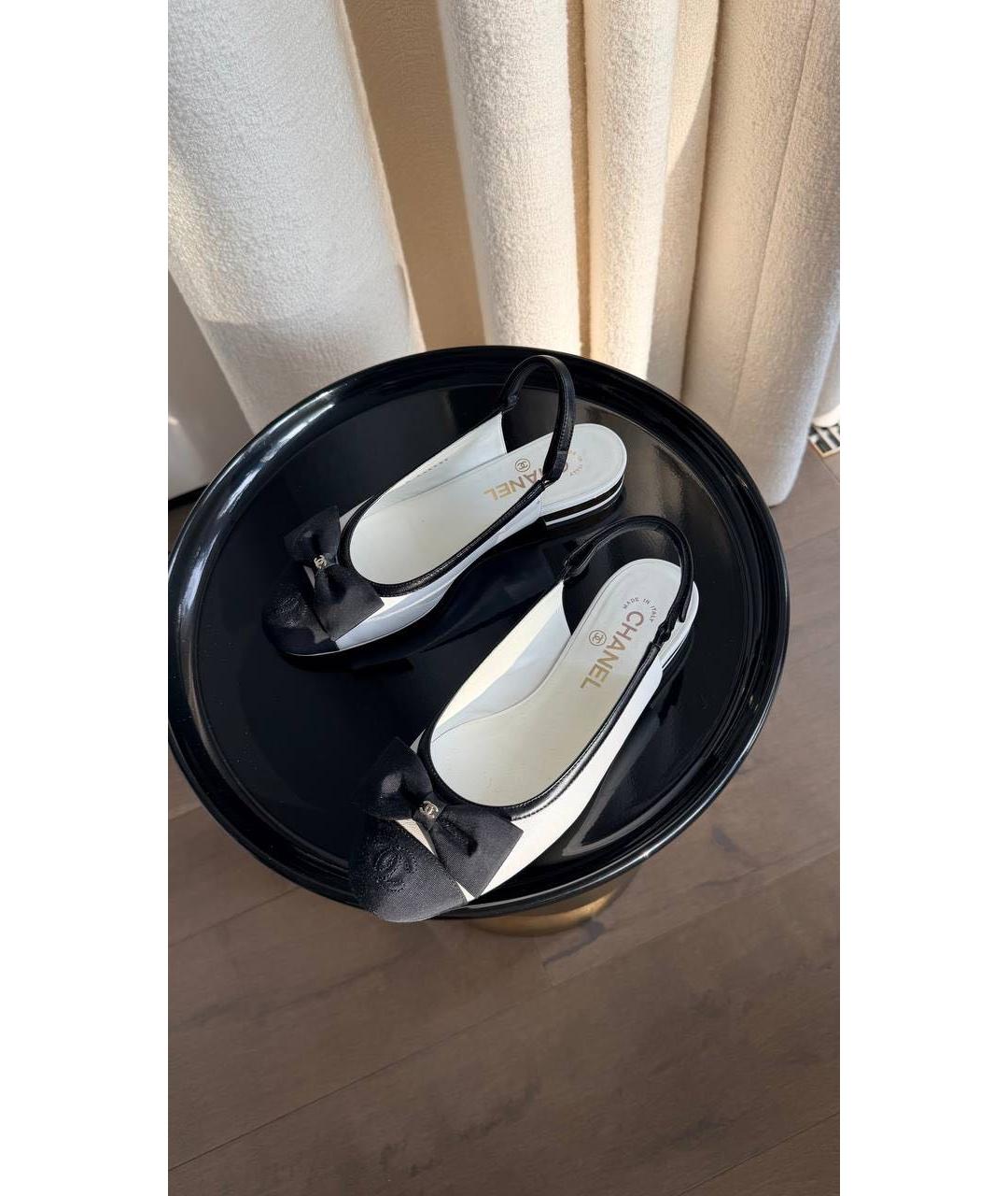 CHANEL Белые кожаные балетки, фото 3