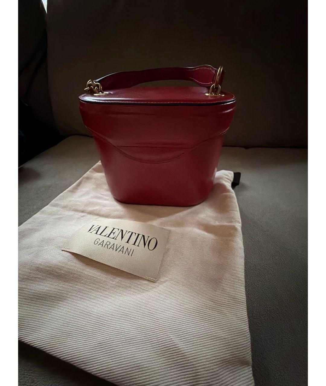 VALENTINO Красная кожаная сумка с короткими ручками, фото 3