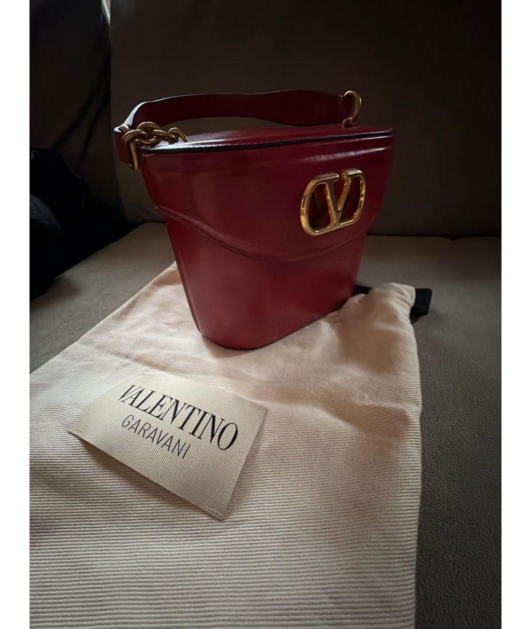 VALENTINO Красная кожаная сумка с короткими ручками, фото 2