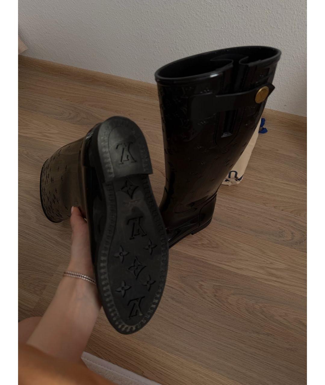 LOUIS VUITTON Черные резиновые сапоги, фото 2