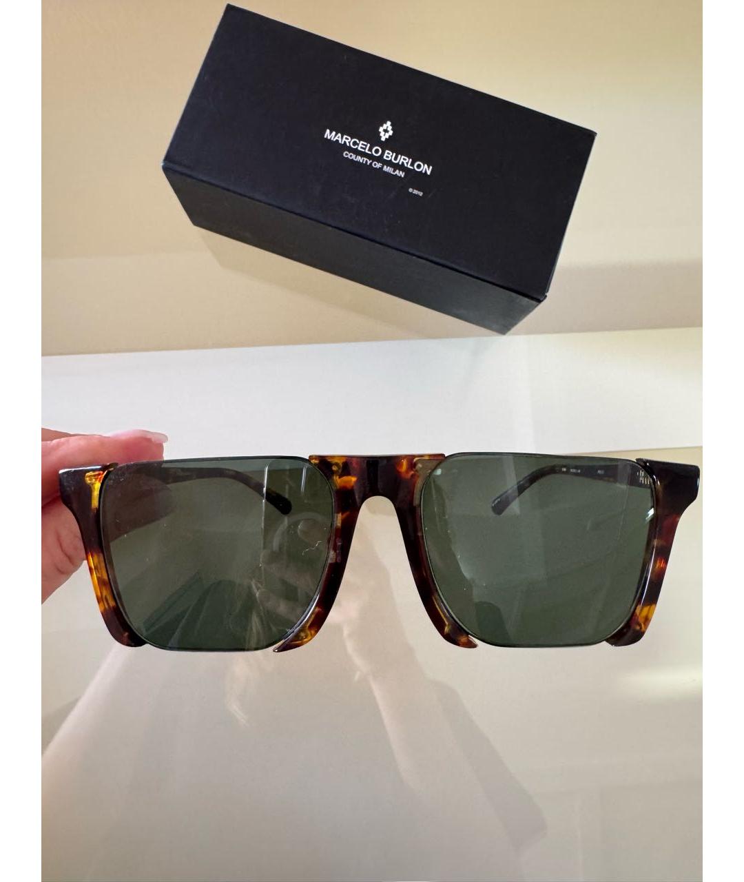 MARCELO BURLON Коричневые пластиковые солнцезащитные очки, фото 4