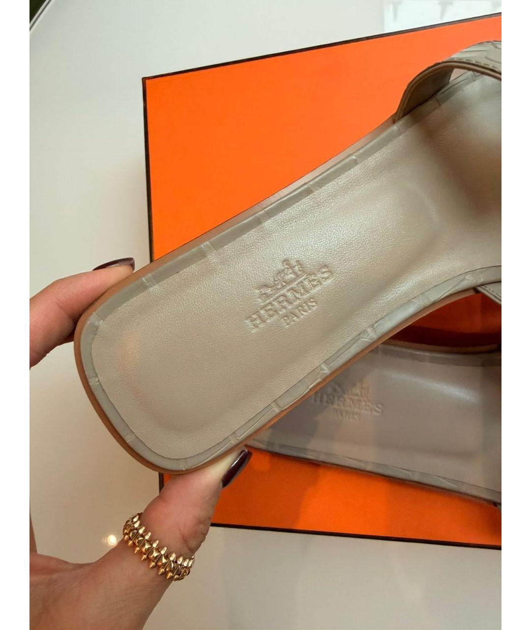 HERMES Бежевые сабо из экзотической кожи, фото 3