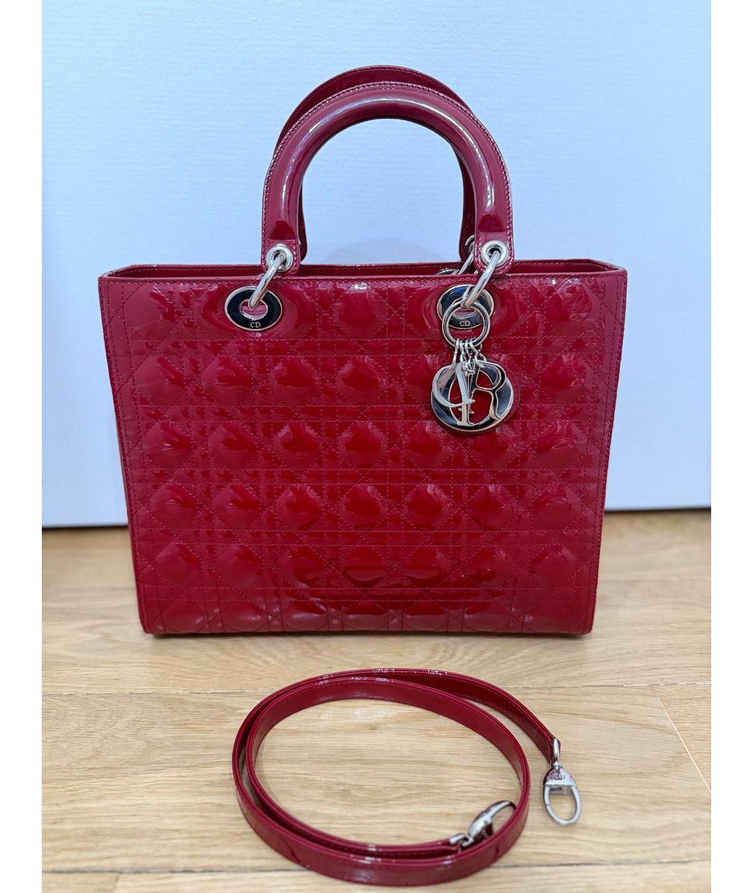 CHRISTIAN DIOR Красная сумка с короткими ручками из лакированной кожи, фото 7