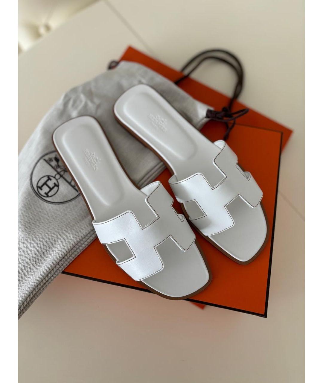 HERMES Белые кожаные сандалии, фото 2