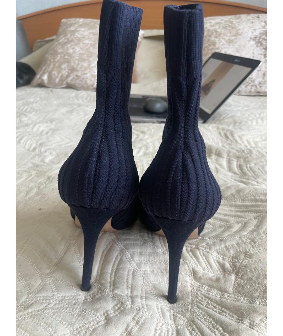 GIANVITO ROSSI Темно-синие текстильные ботильоны, фото 2