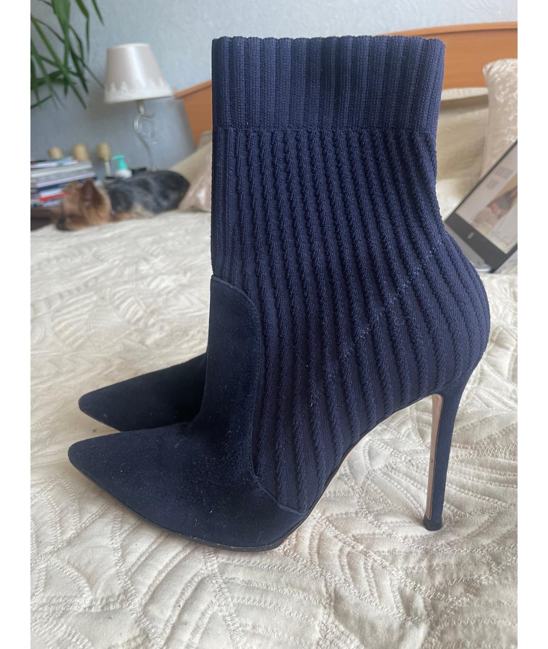 GIANVITO ROSSI Темно-синие текстильные ботильоны, фото 5