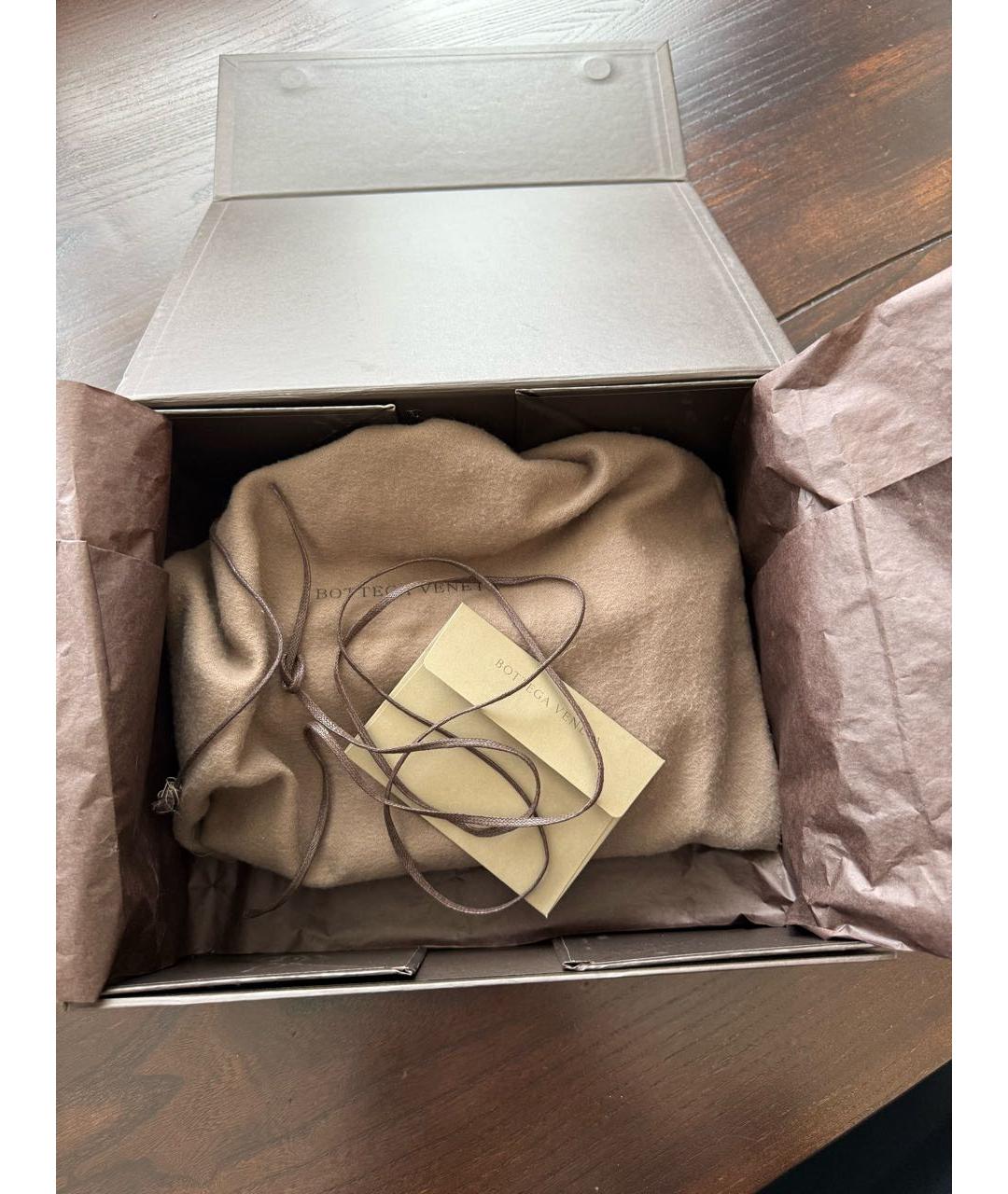 BOTTEGA VENETA Черная кожаная сумка с короткими ручками, фото 7