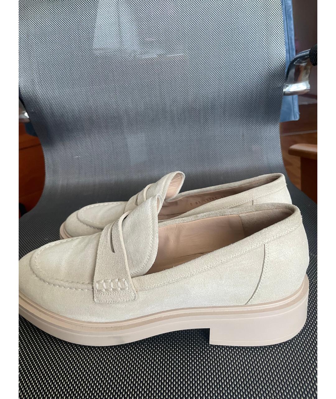 GIANVITO ROSSI Бежевые замшевые лоферы, фото 6