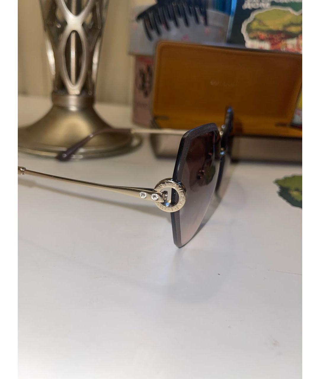 BVLGARI Бежевые металлические солнцезащитные очки, фото 3